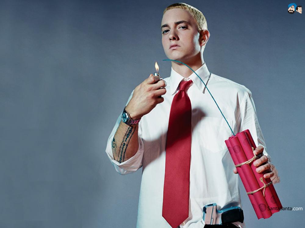 eminem-2v.thumb.jpg.19696a0a9a373c663a04