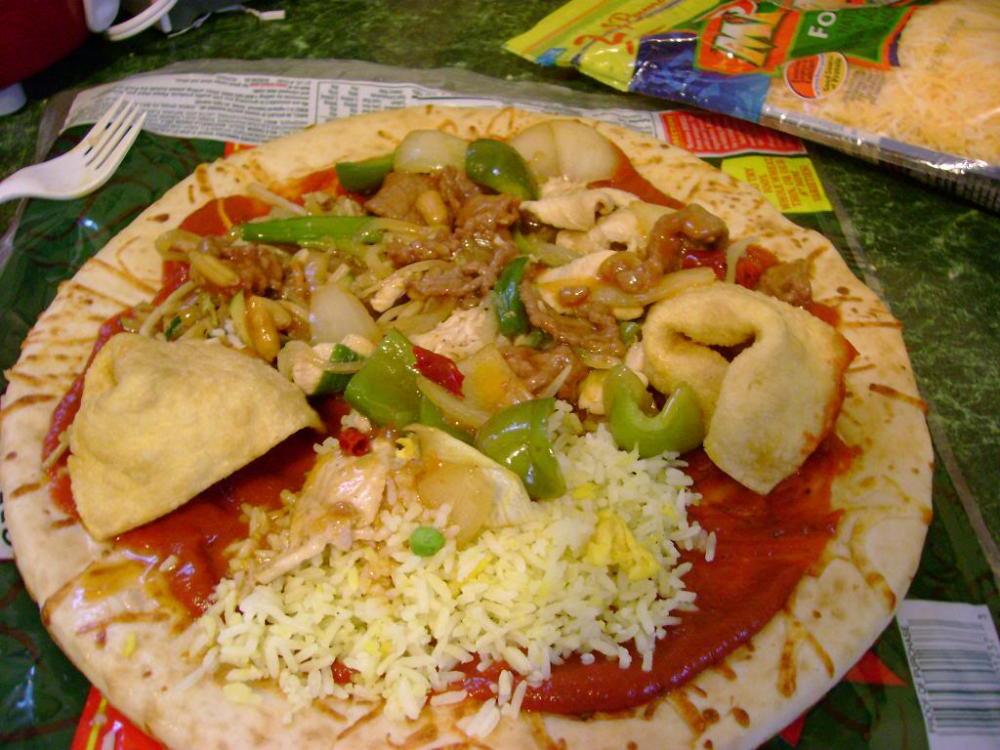 chinesefoodpizza2.jpg