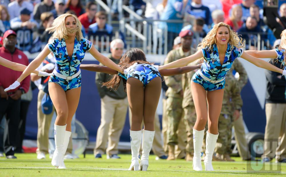 titans-cheerleaders-12.jpg