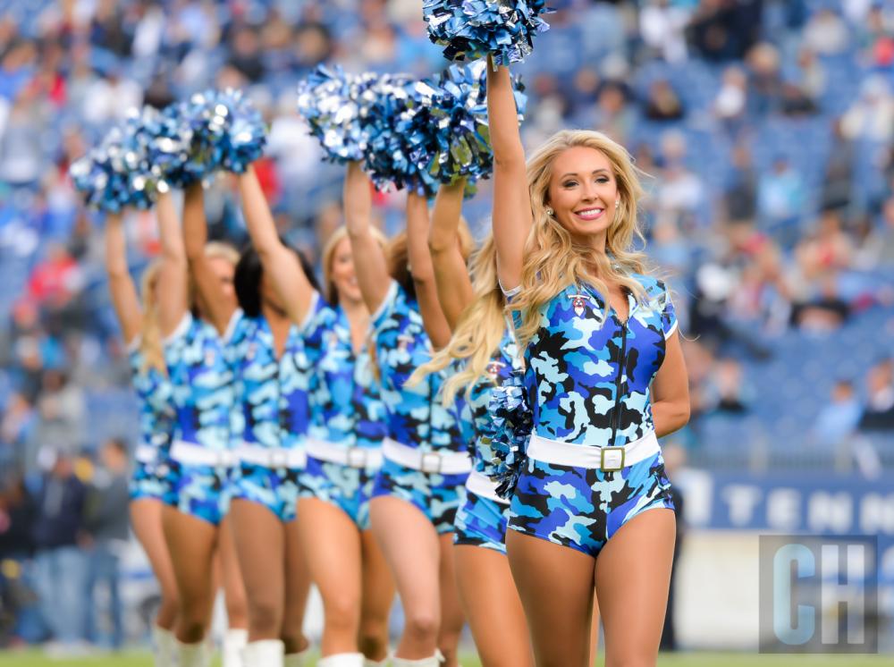 titans-cheerleaders-2.jpg