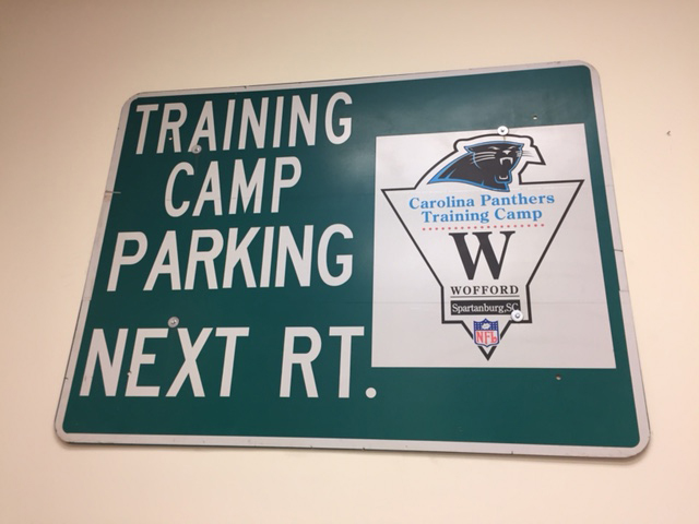 5980c6f326f61_TrainingCampsign.jpg.8d73041a94c9db9cdb8bbb59b1a563d7.jpg